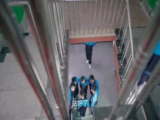 龙华之少年归海报